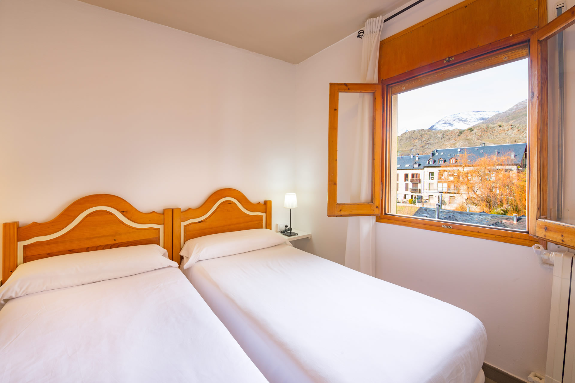 Single room with access to the SPA