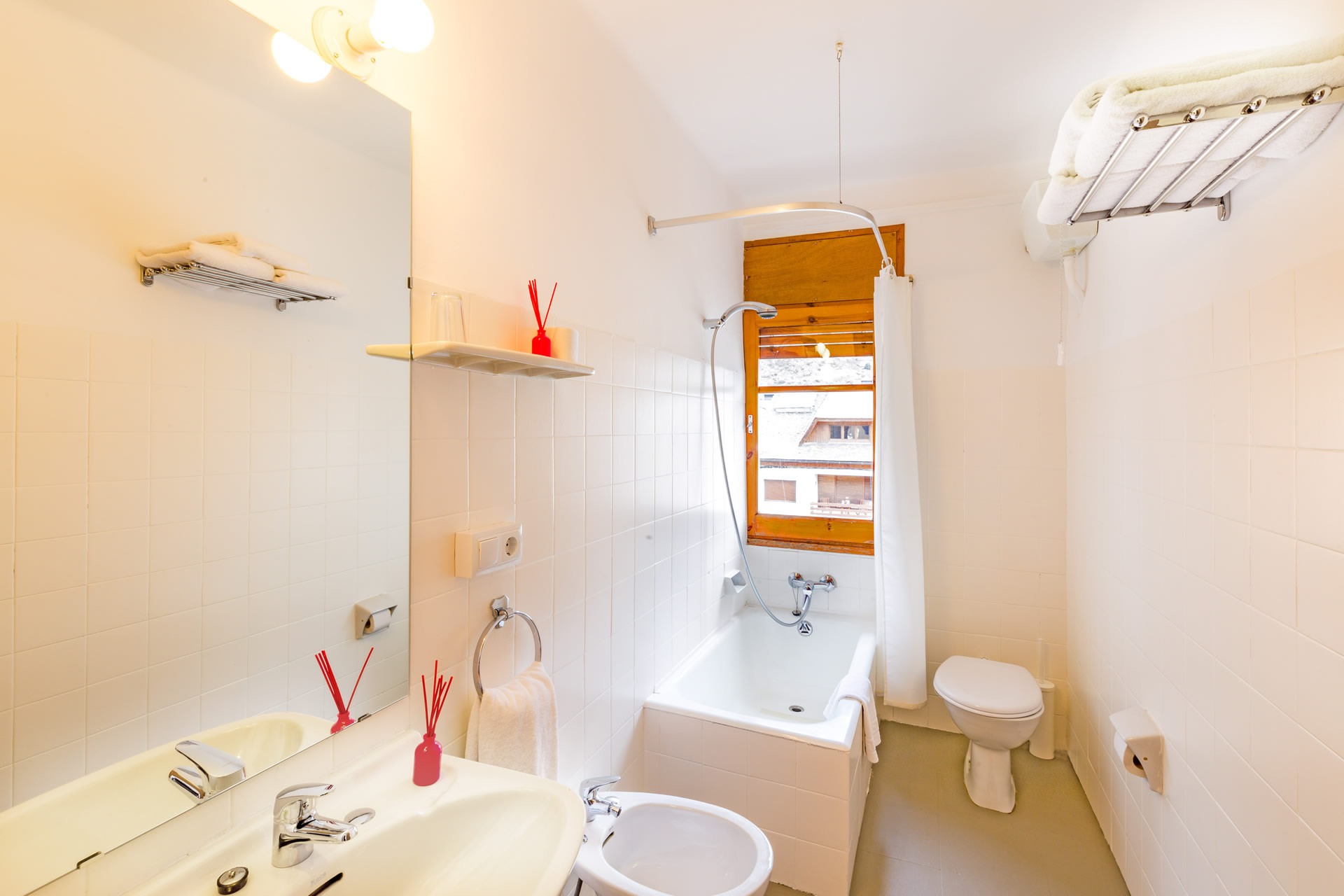 Single room with access to the SPA