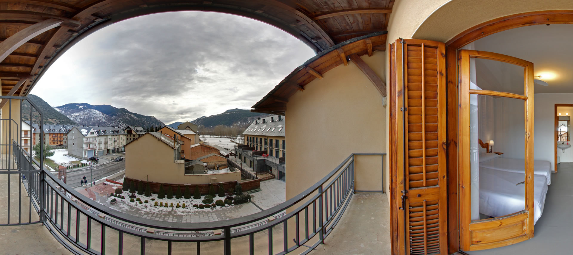 Single room with access to the SPA